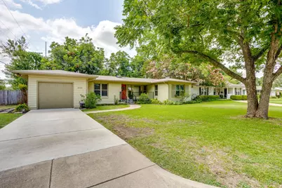 4625 Selkirk Drive, Fort Worth, TX 76109 - Photo 3