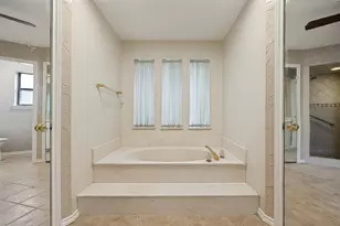 2505 Copper Creek Ln, Carrollton, TX 75006 - Photo 21