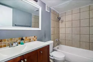 8110 Skillman St, Dallas, TX 75231 - Photo 9