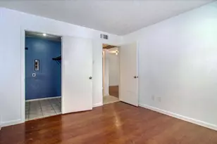 8110 Skillman St, Dallas, TX 75231 - Photo 11