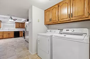 1336 Carnation Dr, Lewisville, TX 75067 - Photo 17