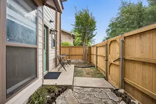 7522 Holly Hill Dr, Dallas, TX 75231 - Photo 25