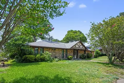 1215 Thunderbrook Drive, DeSoto, TX 75115 - Photo 3