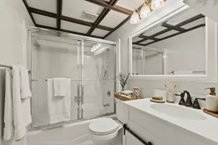 3195 Golden Oak Ct, Farmers Branch, TX 75234 - Photo 25