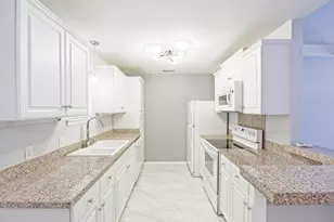 10590 High Hollows Dr, Dallas, TX 75230 - Photo 13