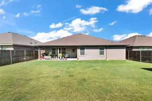 321 Valentine Ct, Burleson, TX 76028 - Photo 29