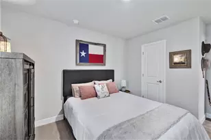 321 Valentine Ct, Burleson, TX 76028 - Photo 15