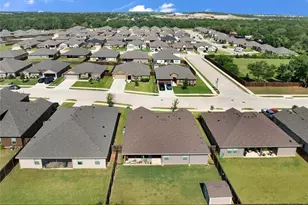 321 Valentine Ct, Burleson, TX 76028 - Photo 33