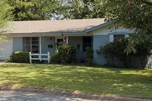 135 N Imperial Dr, Denison, TX 75020 - Photo 1