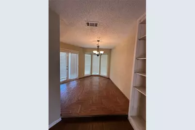 630 W Canty Street #B4, Dallas, TX 75208 - Photo 3