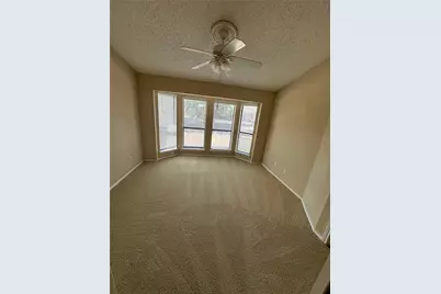 630 W Canty Street #B4, Dallas, TX 75208 - Photo 9