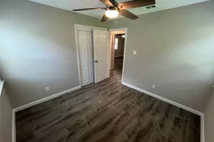 2100 Camden Dr, Garland, TX 75041 - Photo 13