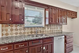 3100 Tree House Ln, Plano, TX 75075 - Photo 13