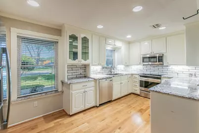 241 Travis Lane, Hewitt, TX 76643 - Photo 7
