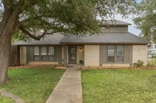 4605 Bayonne Ct, Arlington, TX 76016 - Photo 1