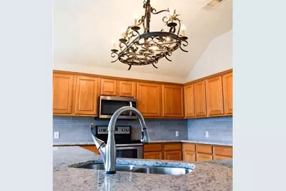10408 Ambergate Lane, Frisco, TX 75035 - Photo 7