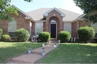 123 Hillcrest Drive, Murphy, TX 75094 - Photo 1