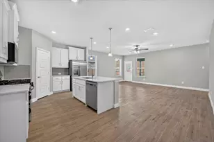 17132 Manzanilla Dr, Justin, TX 76247 - Photo 5