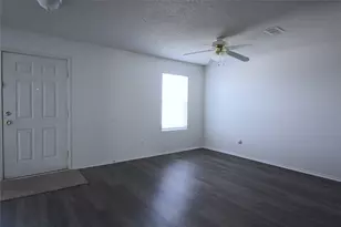 1397 Lochspring Dr, Rockwall, TX 75032 - Photo 5