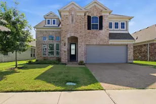 318 Gleneagels Dr, Garland, TX 75040 - Photo 1