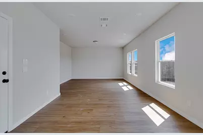 10504 Ruffin Drive, Fort Worth, TX 76131 - Photo 13