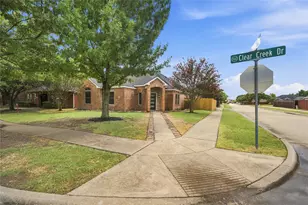 122 Clear Creek Dr, Red Oak, TX 75154 - Photo 3
