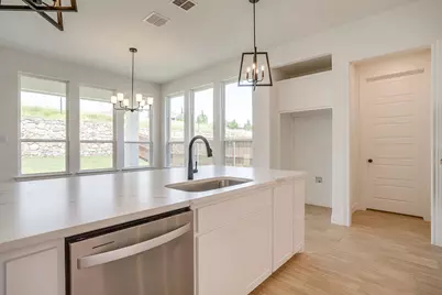 6926 Trail Rock Drive, Benbrook, TX 76126 - Photo 15