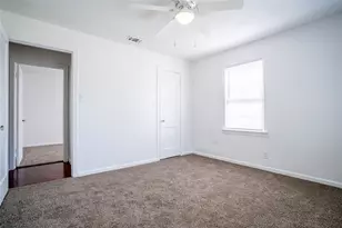 3323 W Clarendon Dr, Dallas, TX 75211 - Photo 15
