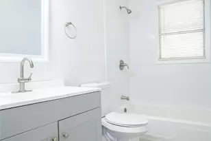 3323 W Clarendon Dr, Dallas, TX 75211 - Photo 21