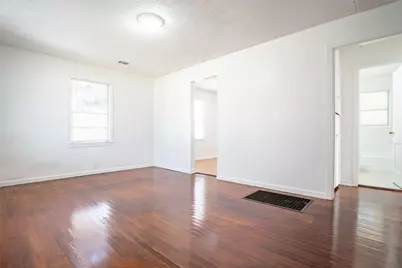 3323 W Clarendon Drive, Dallas, TX 75211 - Photo 5