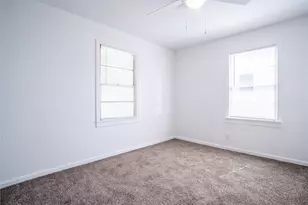 3323 W Clarendon Dr, Dallas, TX 75211 - Photo 19