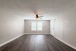 2008 Danner St, Fort Worth, TX 76105 - Photo 7