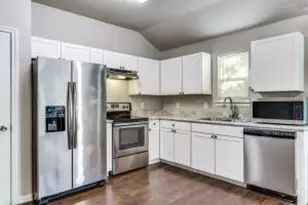 2719 Avenue J, Fort Worth, TX 76105 - Photo 3