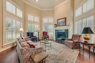 757 Village Green Dr, DeSoto, TX 75115 - Photo 3
