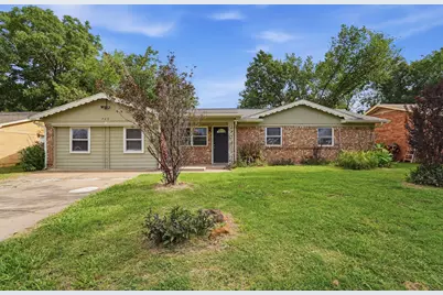 760 Oakwood Avenue, Hurst, TX 76053 - Photo 1