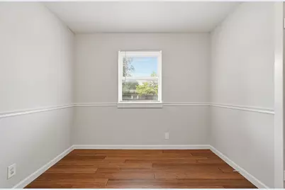 760 Oakwood Avenue, Hurst, TX 76053 - Photo 23