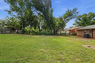 760 Oakwood Ave, Hurst, TX 76053 - Photo 33