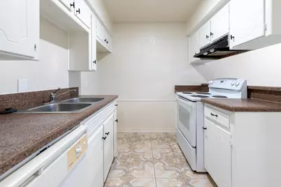 756 E Pecan Street #756, Hurst, TX 76053 - Photo 9