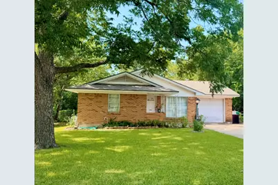 1112 Laguna Drive, Denton, TX 76209 - Photo 1