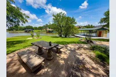 2002 W Emerald Bend Court, Granbury, TX 76049 - Photo 39