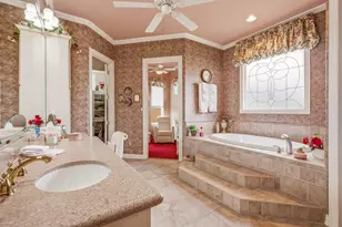 2002 W Emerald Bend Ct, Granbury, TX 76049 - Photo 11