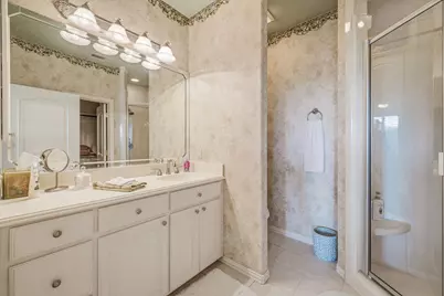 2002 W Emerald Bend Court, Granbury, TX 76049 - Photo 25