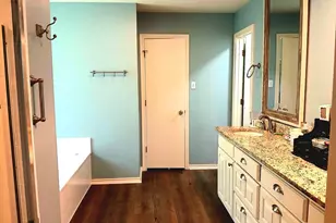 357 Kellys Cir, Runaway Bay, TX 76426 - Photo 9