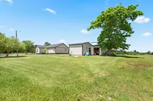 8869 Co Rd 1617, Avinger, TX 75630 - Photo 17