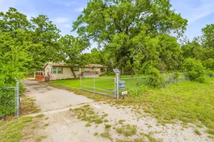 1645 N Lakeview Dr, Palo Pinto, TX 76484 - Photo 7