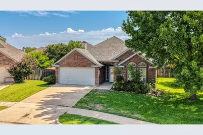 4567 Summerbrook Circle, Fort Worth, TX 76137 - Photo 3