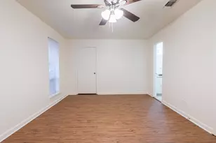 756 E Pecan St, Hurst, TX 76053 - Photo 15