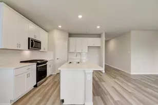 310 Sugarlands Dr, Greenville, TX 75402 - Photo 9