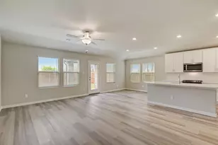 310 Sugarlands Dr, Greenville, TX 75402 - Photo 11