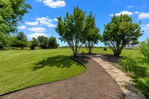 3817 Ganzer Rd W, Denton, TX 76207 - Photo 37
